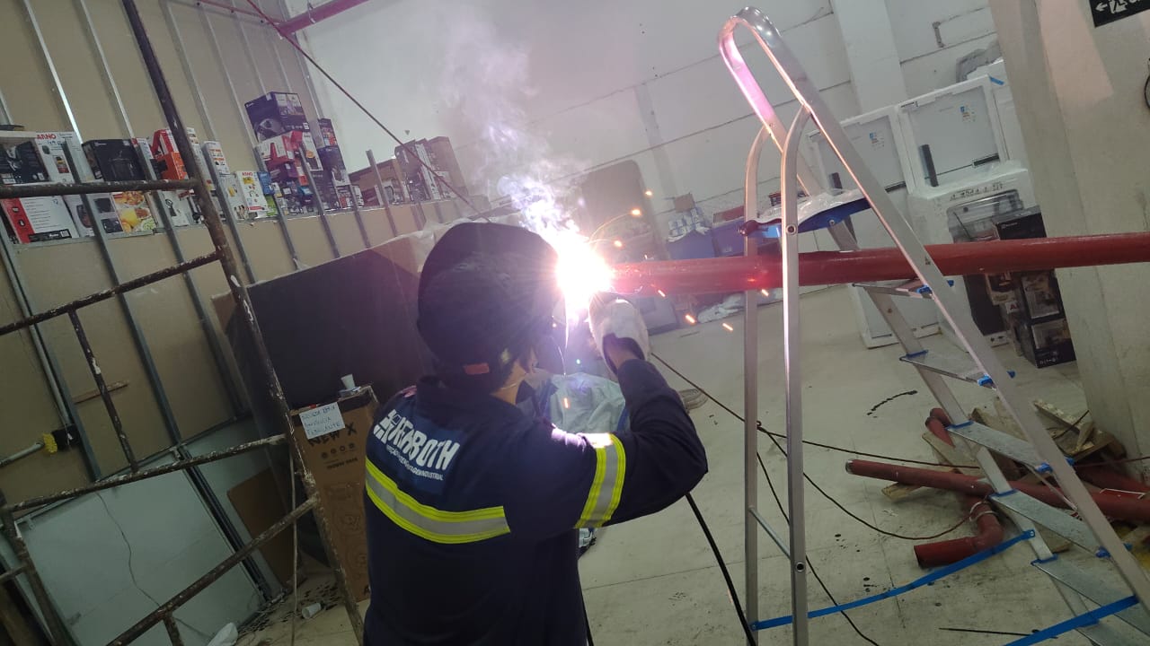 Equipe técnica industrial